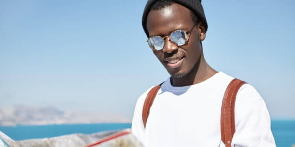 best-hiking-sunglasses-to-buy